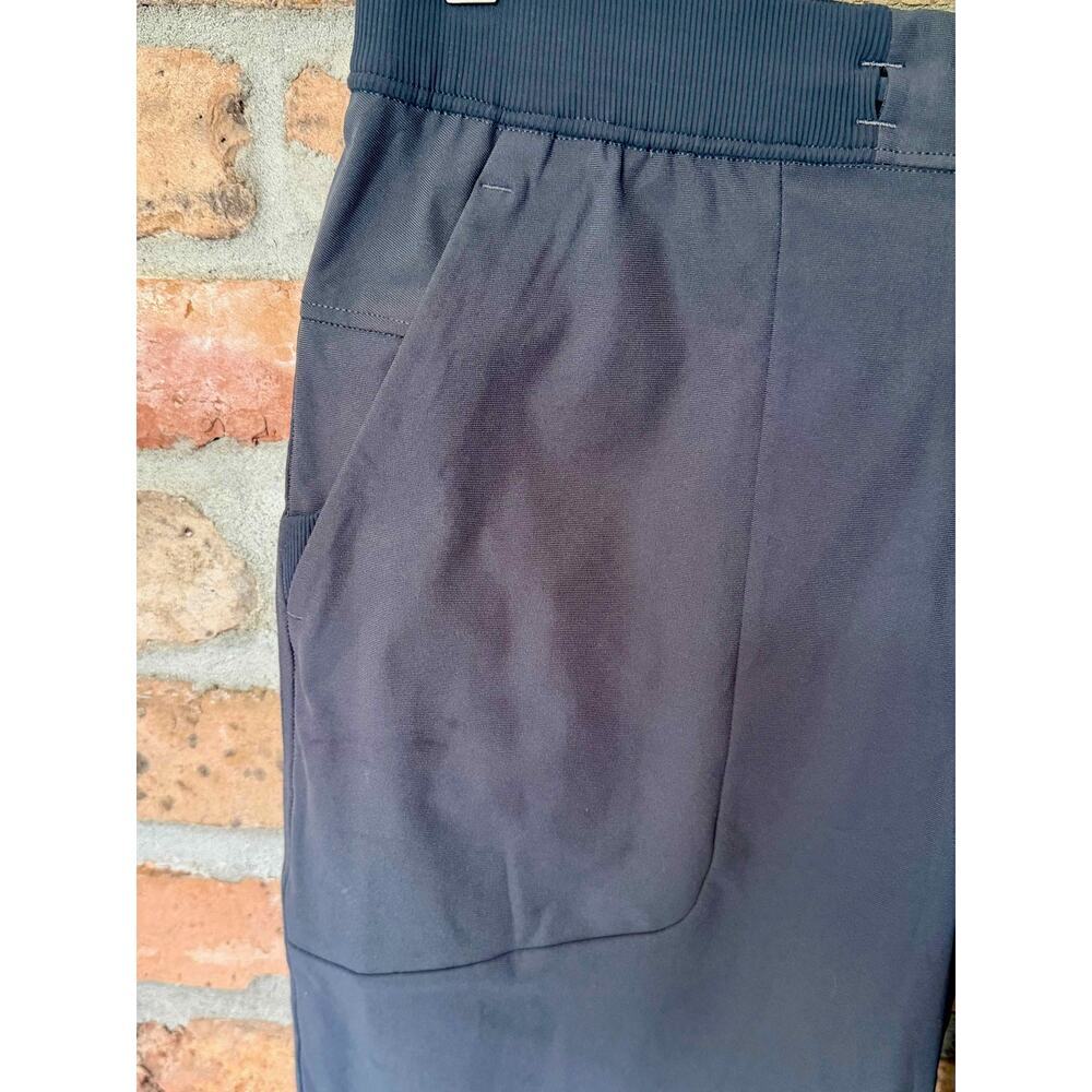 Lululemon Men's Black Stretch Performance Shorts Size Med - Picture 4 of 10
